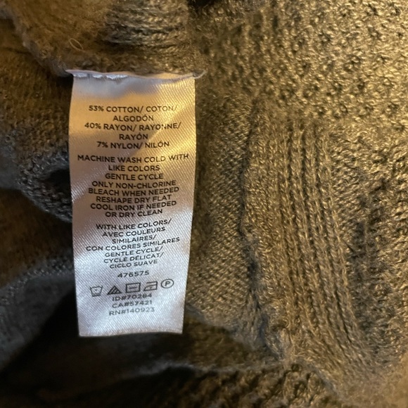 Women’s Loft Outlet sweater - Picture 5 of 5